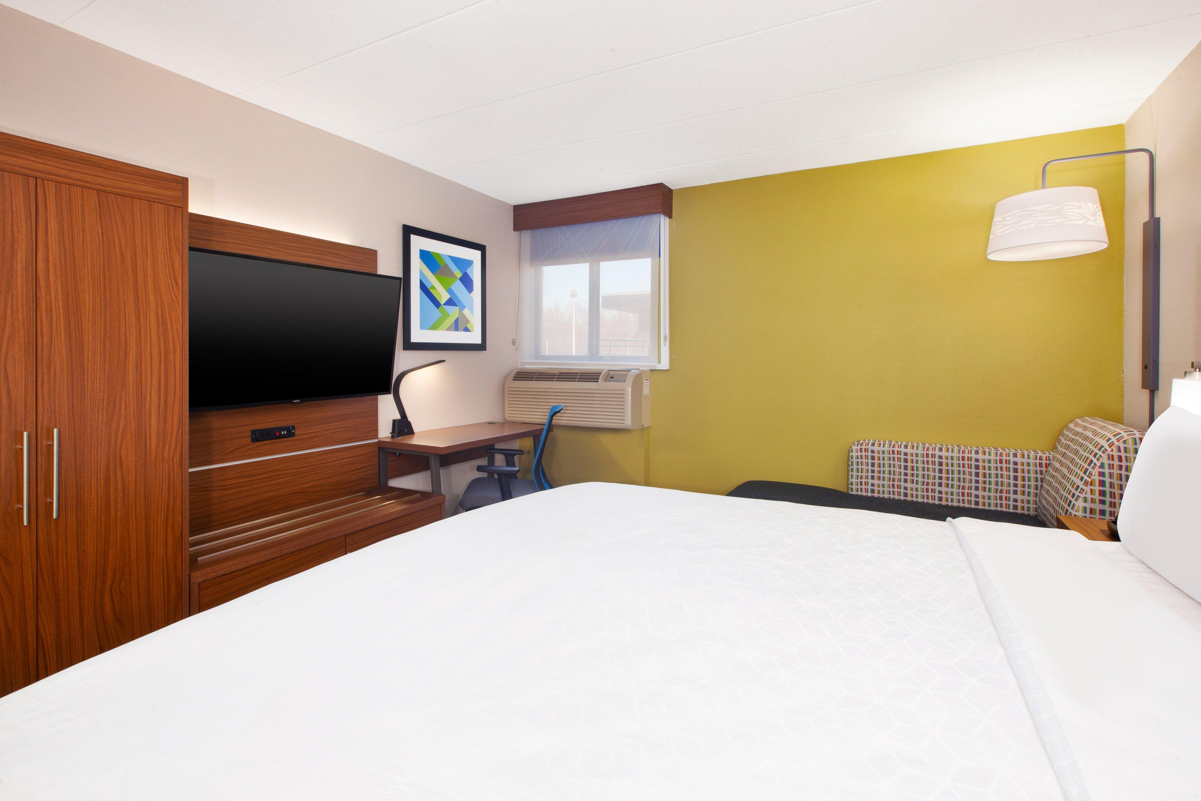 Holiday Inn Express Fairfax-Arlington Boulevard By Ihg Exterior photo